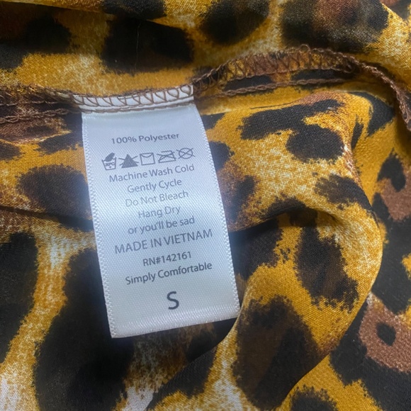 NWT - LulaRoe Shirley Kimono (S) - Picture 5 of 6